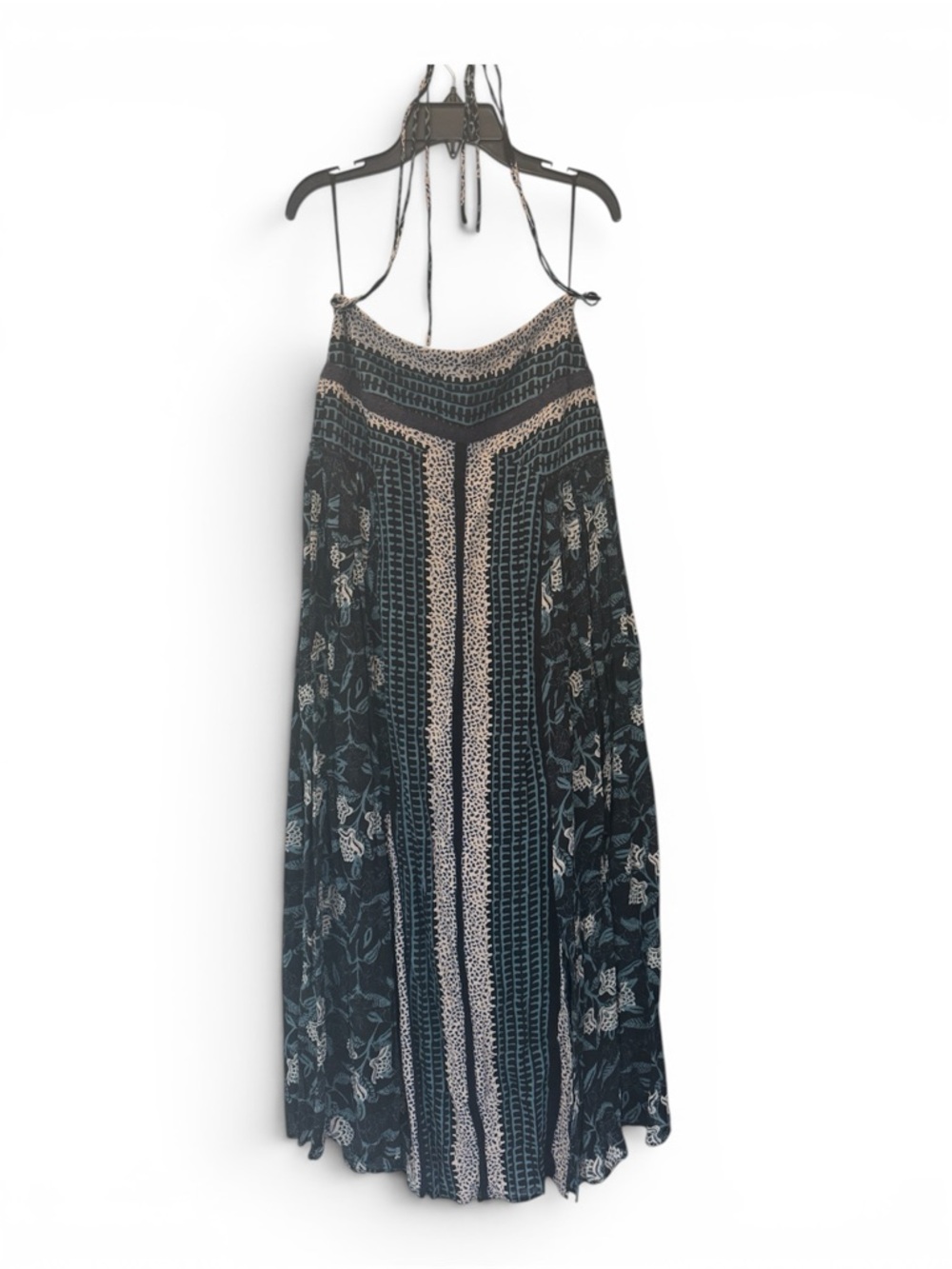 Women’s Black & Cream Halter Maxi Dress